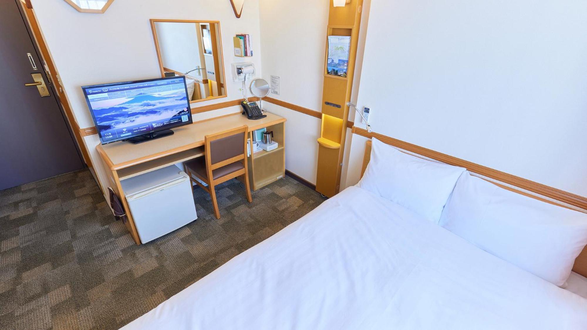 Toyoko Inn Saitama Toda Koen Eki Nishi Guchi Rum bild